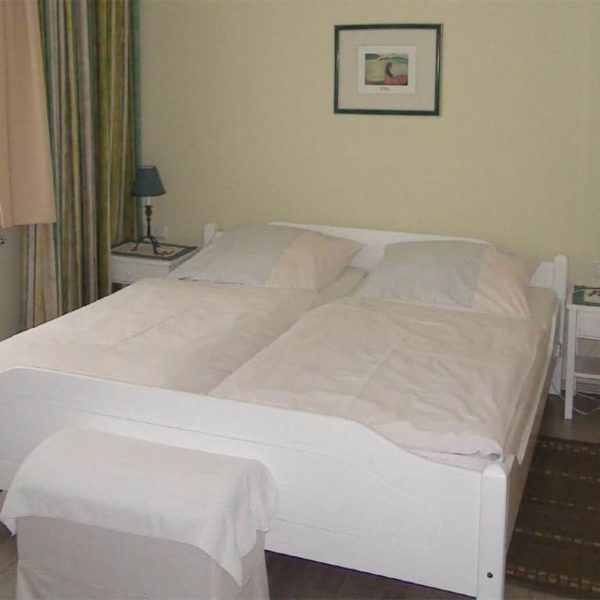 Villa Sirene Ferienwohnung: Doppelbett-Schlafzimmer